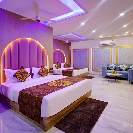 Hotel Armani Suites By Smart Group New Delhi Eksteriør billede